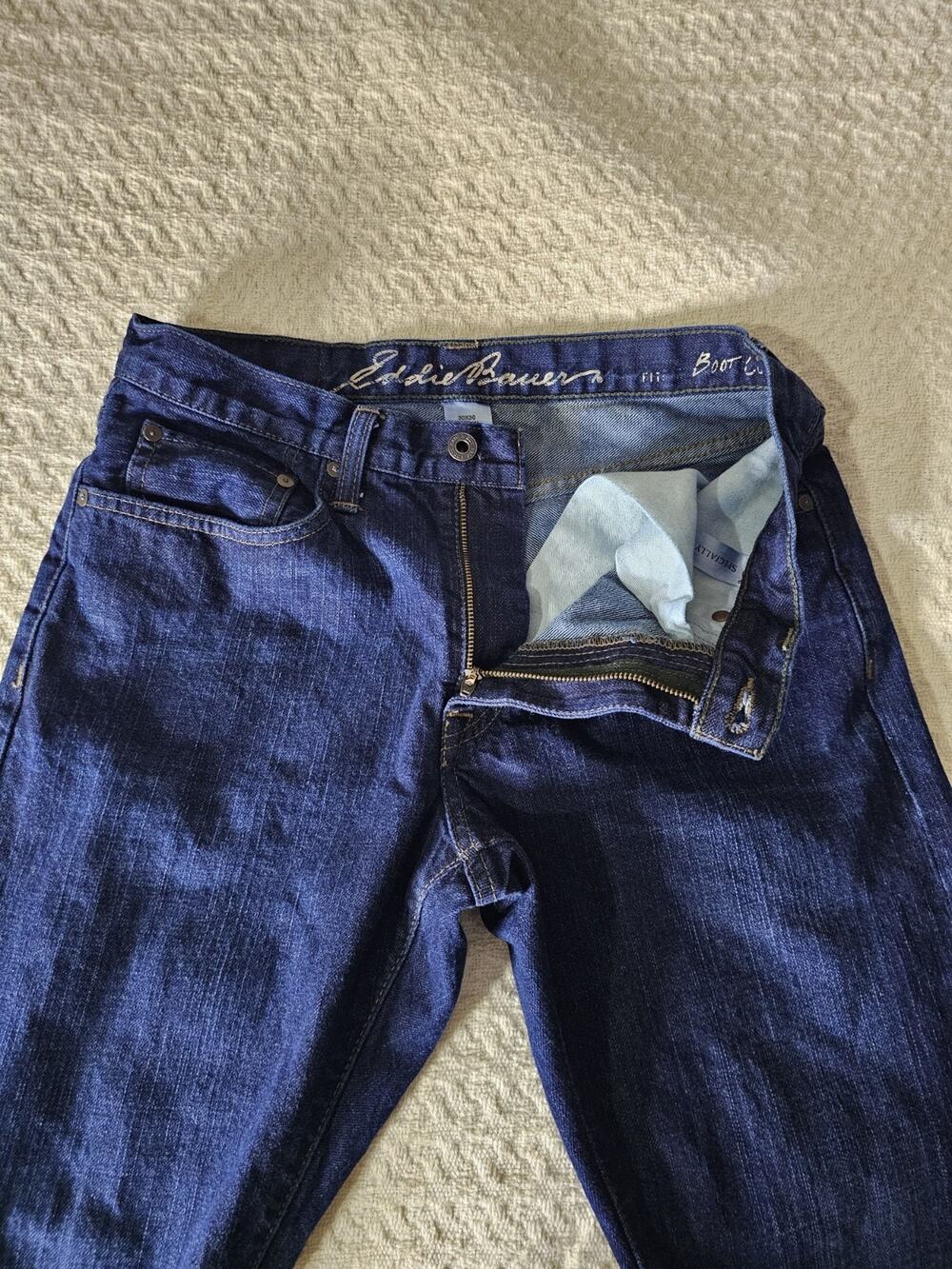 Eddie Bauer Mens Dark Wash Blue Denim Jeans Bootcut Mid Rise 5 Pocket 30x30